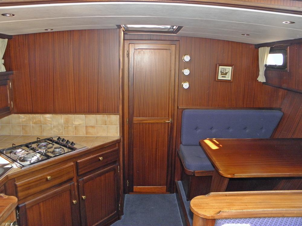 Fore ship, Accommodation